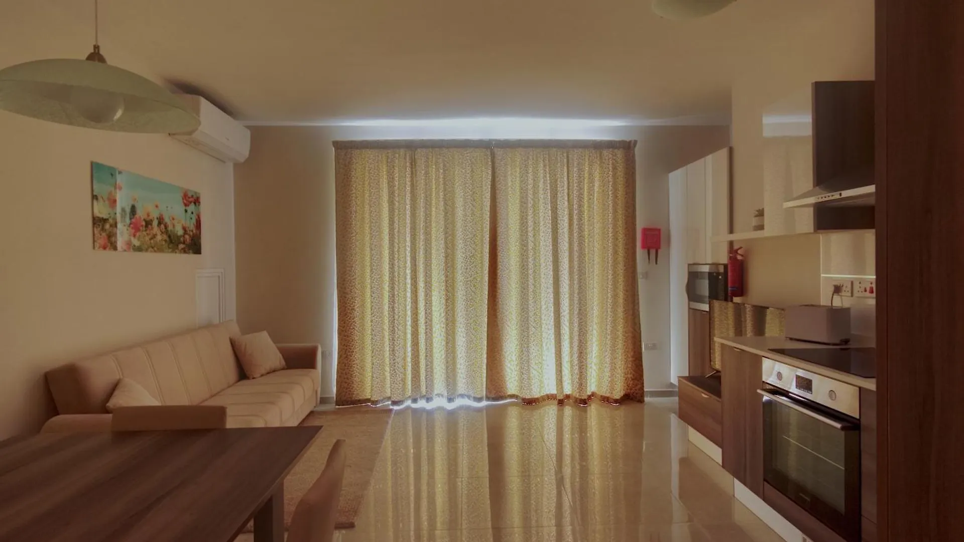 Marbella Holiday Apartments - Seafront - Wifi Marsaskala