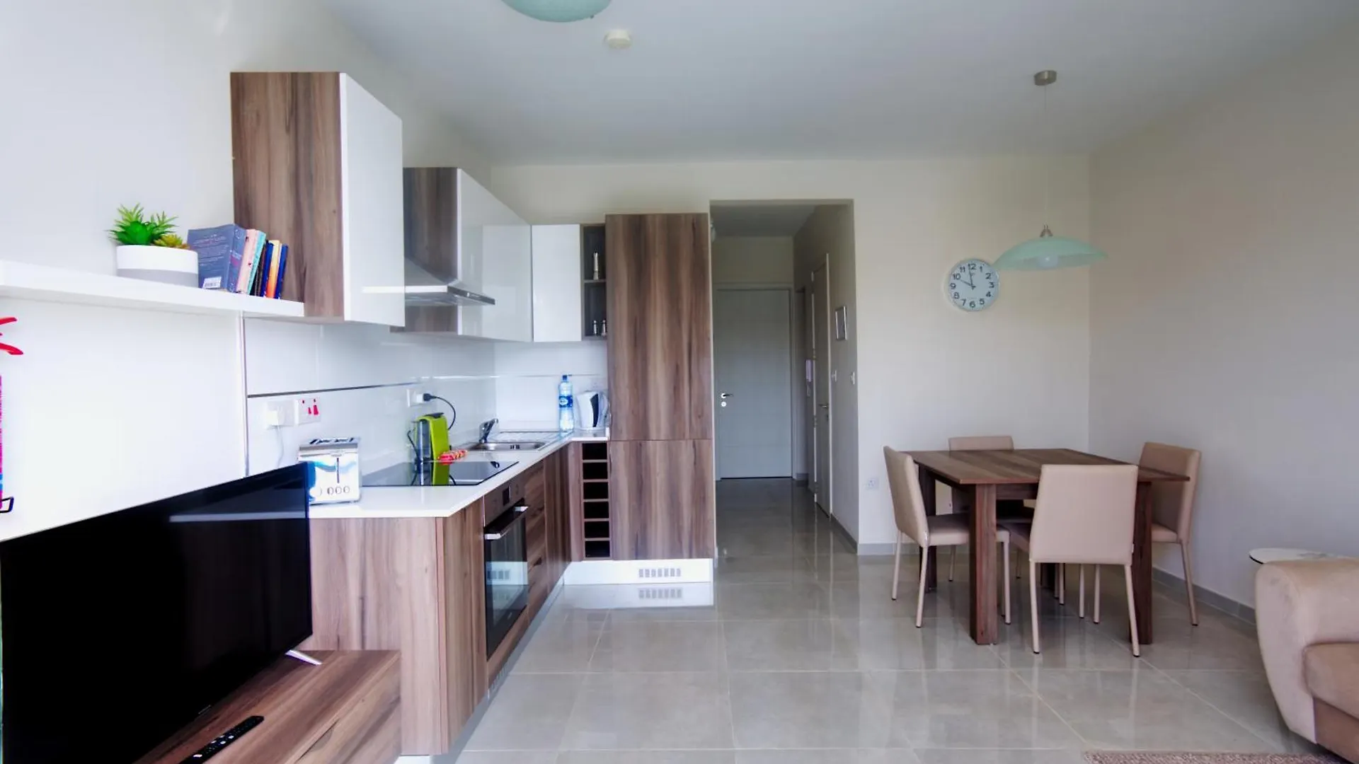 Marbella Holiday Apartments - Seafront - Wifi Marsaskala