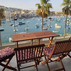 Apartment Aquamarine Sea Front - Second Floor, Marsaskala