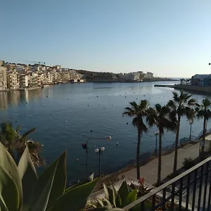 Seafront Akwador Marsaskala
