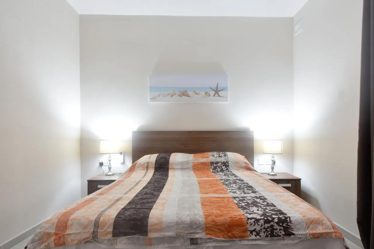 Marbella Holiday Apartments - Seafront - Wifi Marsaskala